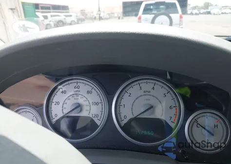 2010 Chrysler Town & Country Touring из США, поврежденный, VIN 2A4RR5D17AR435516